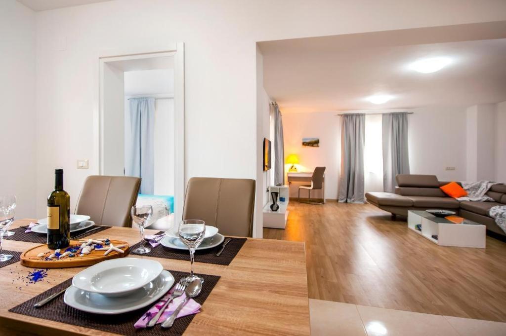Aria Room And Apartmant Fuga Rovinj Exterior photo
